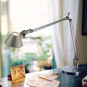 Dizajnová stolná lampa Artemide Tolomeo Tavolo