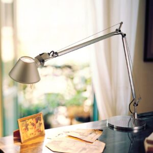 LED lampa na písací stôl Artemide Tolomeo stmievač