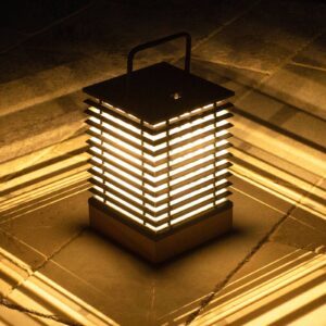 Solárna LED lucerna Tekura so snímačom výška 37 cm