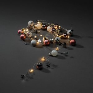 Svetelná LED reťaz, farebné perly, gule a hviezdy