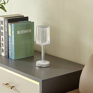 Lindby Louane stolová LED lampa na batérie RGB