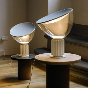 Malá stolová LED lampa FLOS Taccia