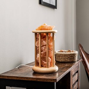 Soľná lampa Envostar Harmony so svetlou drevenou klietkou