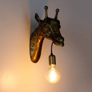 Lindby Nirvathia nástenné svetlo Žirafa kov