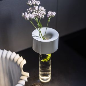 Foscarini LED dobíjacia stolová lampa Fleur